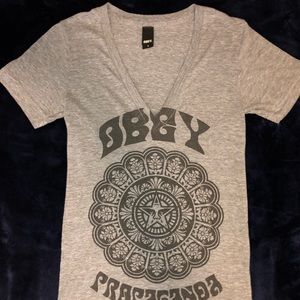 OBEY V neck